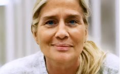 Si defilano dal corteo, Heather Parisi "spacca" il Pride siracusano