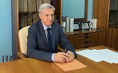 Mozione bocciata, il sindaco Lo Faro resta: astensione ed espulsioni scuotono il Consiglio