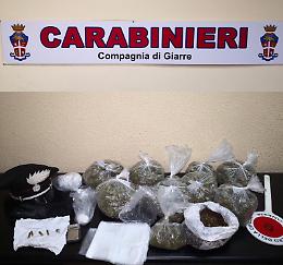 Giarre, un chilo di marijuana nascosto nel contatore del gas