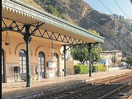 Treni, Catania-Taormina in 40 minuti: «Si realizza il sogno del secolo»
