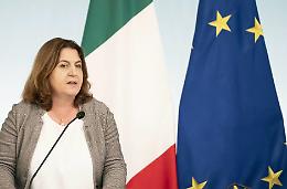 La lettera del ministro Nunzia Catalfo: «Da siciliana ai siciliani, siate responsabili»