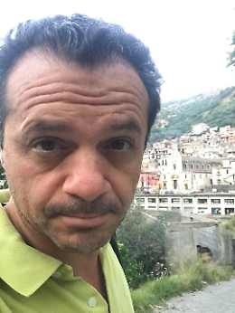 Migranti, sindaco di Messina chiude l'hotspot di Bisconte: lo demolirà