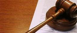 Gela, abusò di due figli ma per giudice potrà tenere altra figlia di 3 anni