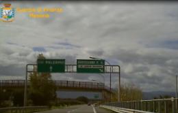 Barcellona, sequestrati 400mila euro a un'azienda per frode fiscale