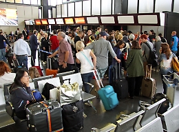 "Low cost" i voli ma non le tariffe: in Sicilia crescono traffico e prezzi