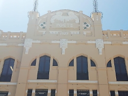 I fregi del Palazzo delle Poste di Trapani sostituiti con i pannelli di polistirolo