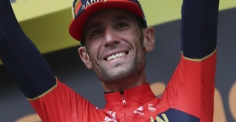 Ciclismo, nuova avventura per Vincenzo Nibali: lo Squalo firma per la Trek-Segafredo