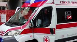 Palermo, operaio cade da impalcatura e fa un volo di 3 metri: è grave