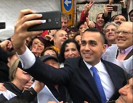Di Maio in Sicilia: «Sono qui per chiedere scusa a molti sindaci»