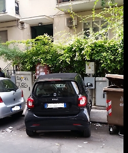 Catania, in via Malta l'incivilt&agrave; regna sovrana