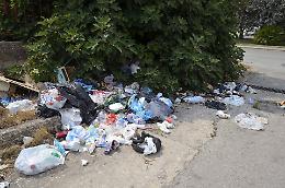 Rifiuti: Sicilia sempre più sporca, Tari alle stelle ma il governo Musumeci riesce a esultare