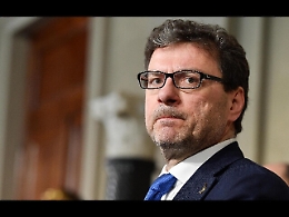 Juve, il ministro Giorgetti a gamba tesa: «Se ha fatto falso in bilancio sequestrare stadio»