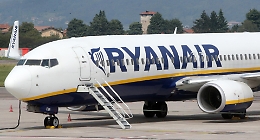 L’odissea dei 150 viaggiatori lasciati a Perugia da Ryanair, partono le denunce