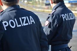 Minaccia ex titolare con una bottiglia di vetro: fermato