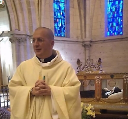 «Salviamo Roma, Chiesa prostituta», messa show parroco contro vescovo Palermo