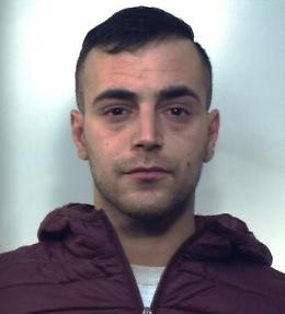 Le foto dei 12 spacciatori che si rifornivano a Librino e rivendevano la droga a Bronte