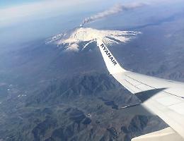 Etna, da scalo Catania non si parte e non si arriva: chiuso spazio aereo