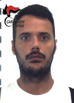 Spacciavano ai rave party nel Trapanese: foto degli arrestati