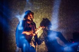 "Ombra" tour, Capossela cattura l'incanto del pubblico