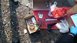 Un chilo di hashish e una pistola nascosti in un box abusivo al Villaggio Zia Lisa