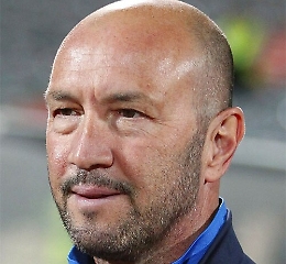 Calcio, Walter Zenga scelto per guidare il Crotone