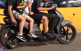 Palermo, in quattro su uno scooter si scontrano contro camion dei rifiuti: tutti feriti