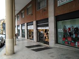 Agrigento, il futuro dell'Ovs (e dei lavoratori) è appeso a un filo