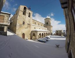 Petralia Soprana, custode chiesa muore tra strade innevate