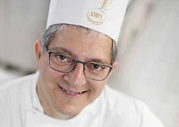 Denunciò la mazzetta in aeroporto e ora non gli rinnovano l’affitto