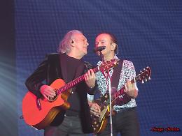 Pooh, tanti applausi e nostalgia