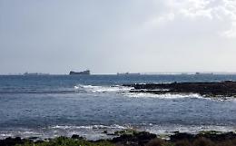 Mare mosso e forte vento alle Eolie: Alicudi e Filicudi isolate