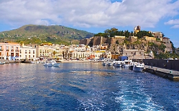 A Lipari chiudono quasi tutti gli uffici pubblici