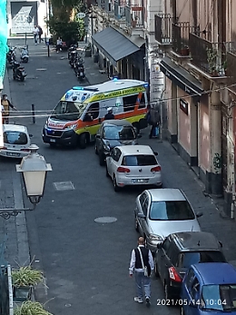 Catania, via Gemmellaro: di notte la movida, di giorno si muore aspettando i soccorsi