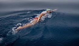 La sfida di Neil Agius: a nuoto dalla Tunisia a Trapani