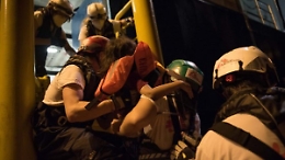 Augusta, arrivata la Geo Barents con 558 profughi