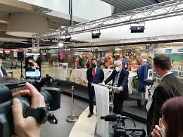 Primi visitatori per la "Vara" all'aeroporto di Roma