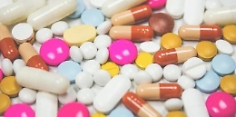 Antivirali contro il Covid saranno disponibili in farmacia