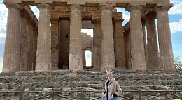 Federica Pellegrini in visita alla Valle dei templi