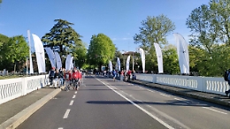 Gp Imola: sole sul circuito, marea rossa verso spalti e prati