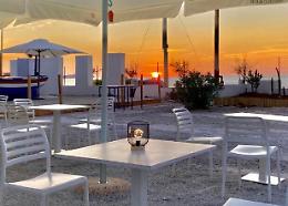 Incendio danneggia un locale a Sferracavallo: doveva ancora essere inaugurato