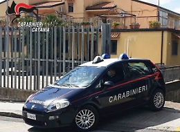 Ladro recidivo di catalizzatori preso dopo colpo a Tremestieri Etneo