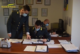 Falsi crediti Iva, per oltre 1,5 milioni di euro: indagini concluse per 17 nell'Ennese