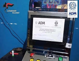 Palermo, tre slot machines abusive: titolare multato di quasi 2 milioni di euro