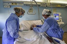 Covid, il bollettino dell'8 agosto: in Sicilia 710 nuovi casi e ben 16 morti