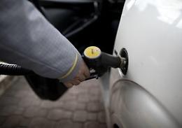 Perché il gasolio costa più della benzina? Colpa, ma non solo, della guerra