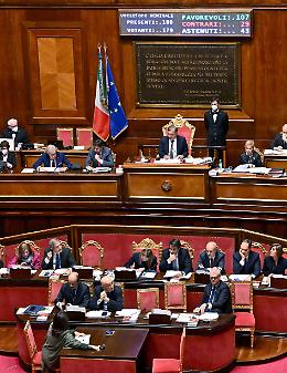 Manovra al via in Senato, da domani raffica di audizioni. Tajani: «La miglioreremo»