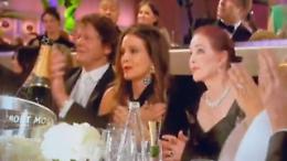 Morta a 54 anni Lisa Marie, unica figlia di Elvis Presley: l'ultima apparizione con la madre Priscilla ai Golden Globes