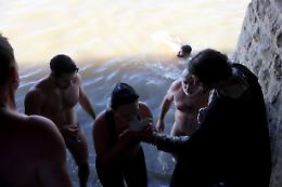 Serbia: si ripete il bagno nei fiumi per Epifania ortodossa