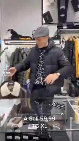 E su Tik Tok c'è chi vende montoni Matteo Messina Denaro style: il video choc