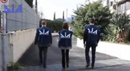 Arricchito "imbrogliando" sui fondi pubblici: sequestrati 12 milioni a un commercialista messinese